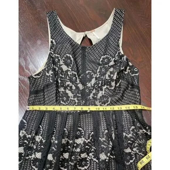 Free People Women's Chic Mini Black Rocco Dress Laced A line Open Back Sz 12 - Picture 12 of 12